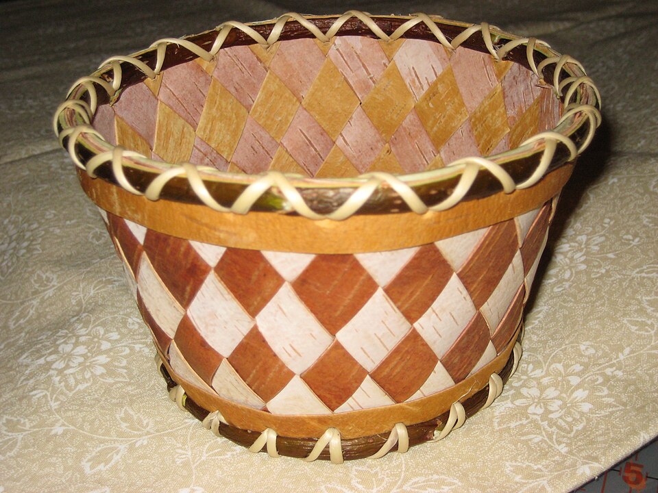 Birch bark basket
Birch bark is used to make baskets. Baskets are used for a number of things including picking ripe berries.
Keywords: basket; subsistence; alaskasubsistence3